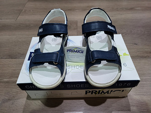 Новые сандали Primigi. (2 фото из 3)