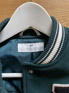 Бомбер H&M на девочку 152 см (2 фото из 2)