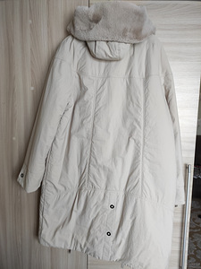 Ilus mantel kapuutsiga piimavärv 54/56 (2 foto / 3)