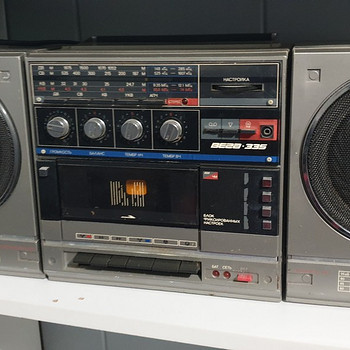 Stereofooniline kaasaskantav magnetofon "Vega-335-stereo".