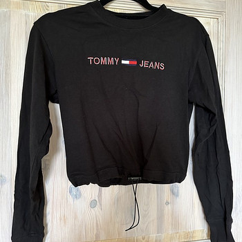 Tommy Hilfiger более тонкая толстовка