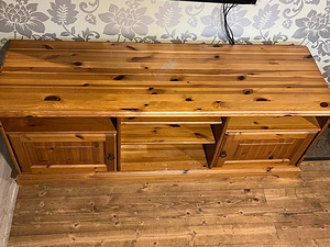Подставка для телевизора из массива дерева, комод, полка (3 фото из 4)