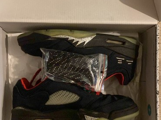 Кроссовки jordan 5 retro