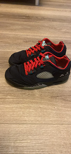 Кроссовки jordan 5 retro (2 фото из 5)