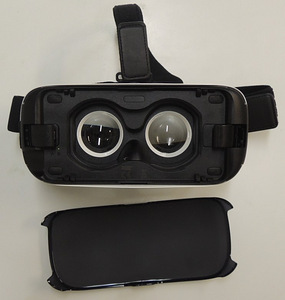 Виртуальные очки Samsung Gear VR Oculus (6 фото из 6)