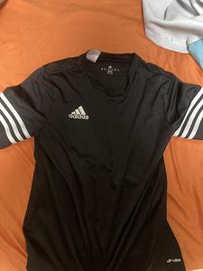 Adidas футболка (1 фото из 1)