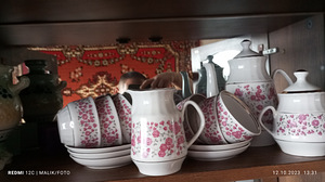 Keraamiline teekomplekt, mitu erinevat. komplektid (1 foto / 8)