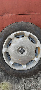 ЗИМНИЕ ШИПОВАНЫЕ ШИНЫ MICHELIN 195/65 R15 + ДИСКИ VOLVO S60 (3 фото из 3)