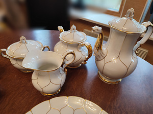 Легендарный сервиз фaрфорoвoгo дoмa Meissen антиквариат (10 фото из 10)