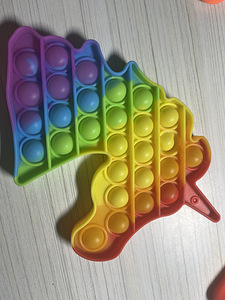 Детские игрушки (7 фото из 8)