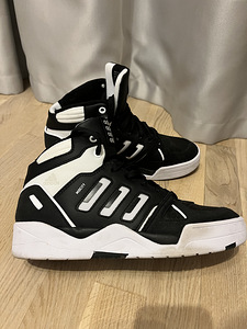 Adidas tossud, nagu uued, 42r (1 foto / 3)