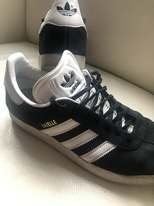 Adidas Gazelle (черный) - почти не носил (2 фото из 3)