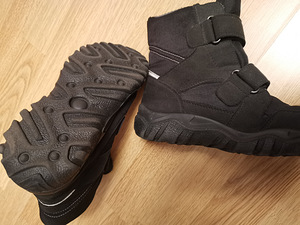 Очень приличные зимние ботинки Superfit s. 35 Gore tex (3 фото из 4)