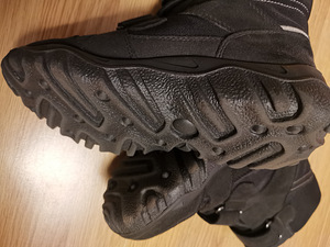 Очень приличные зимние ботинки Superfit s. 35 Gore tex (4 фото из 4)