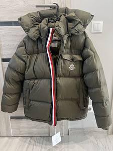 Куртка Новинка! (3 фото из 5)