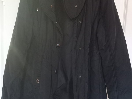 Продам женскую куртку размера xxxl.