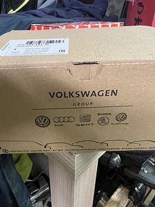 Термостат VW t5 (2 фото из 3)