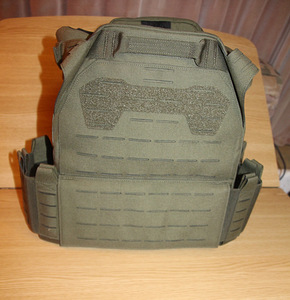 Плитаноска Плитник с баллистическими пластинами Kevlar+Arami (3 фото из 10)