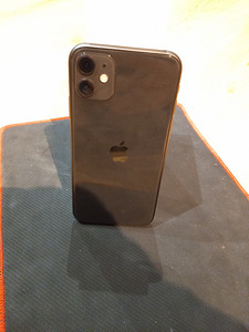iPhone 11 128 Гб (1 фото из 3)