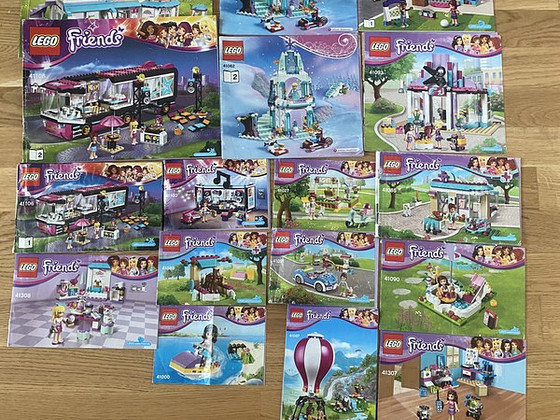 Lego Friends legokomplektid koos juhendiga 20 kmpl
