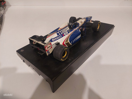 Williams F1 1995. Дэймон Хилл. Модель автомобиля Minichamps.