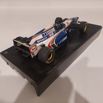 Williams F1 1995. Damon Hill. 1:18 Minichamps mudelauto.