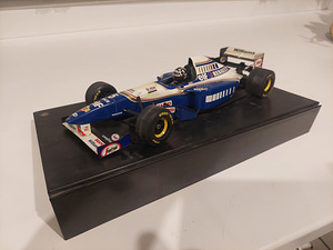 Williams F1 1995. Дэймон Хилл. Модель автомобиля Minichamps. (2 фото из 3)