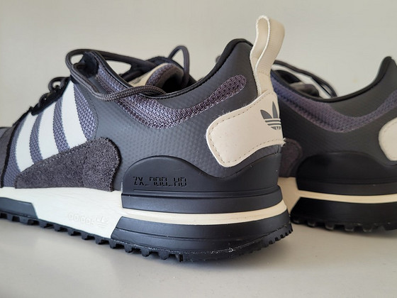 ADIDAS zx 42