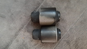48725-05070 Toyota tagavedrustuse silindri summuti (1 foto / 4)