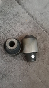 48725-05070 Toyota tagavedrustuse silindri summuti (4 foto / 4)