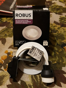 Лампочки LED ROBUS (2 фото из 2)
