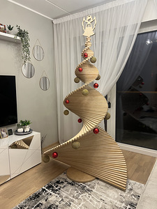 Эксклюзивная ёлка (2 фото из 2)