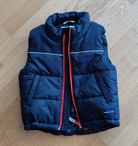 Vest Polarn O. Piret / Vest Polarn O. Piret (1 foto / 2)