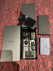 Vertu signature touch (3 фото из 3)