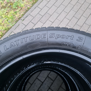 Michelin Latitute Sport 3 (235/50/R19) (5 фото из 5)