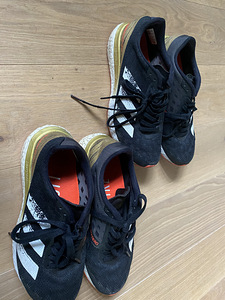 Кроссовки Adidas 37 1/3 (2 фото из 2)