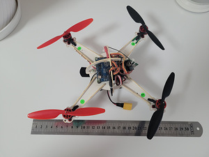 DIY Drone (8 фото из 8)