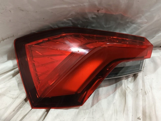 Задний фонарь Skoda Kamiq