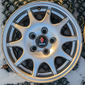 15" SAAB veljed (4 foto / 6)