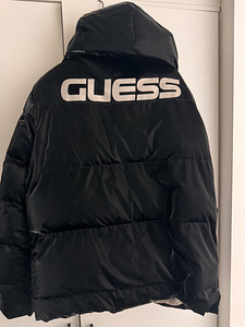 Guess лыжный пуховик (2 фото из 3)