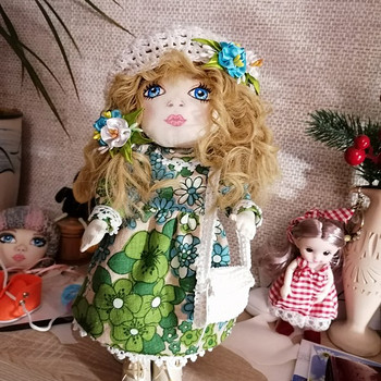 Текстильная игровая кукла ручной работы