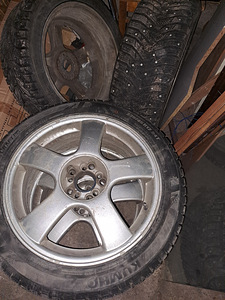 Шины с дисками 225/45R17 (3 фото из 3)