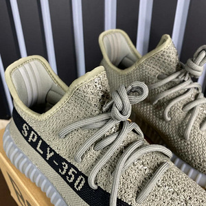 Adidas Yeezy 350 (3 фото из 3)