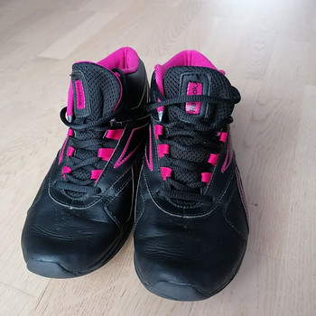 Reebok Tossud Nr 38.5