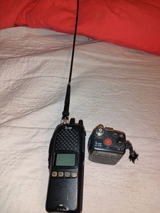 Icom (1 foto / 3)