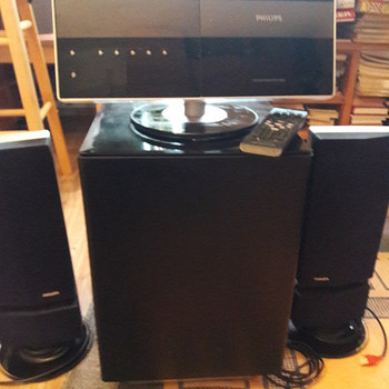 Система домашнего кинотеатра Philips HTS6600/12