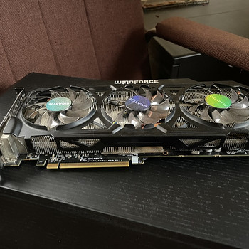 AMD r9 290x Gigabyte