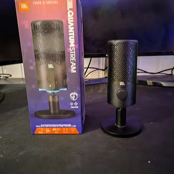 JBL Quantum Stream, must - Mikrofon