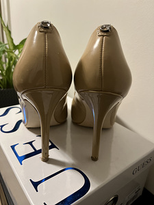 Guess kingad s.36 (3 foto / 5)