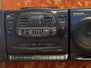 Panasonic RX-DT600 радио CD с двойным кассетным магнитофоном (2 фото из 3)